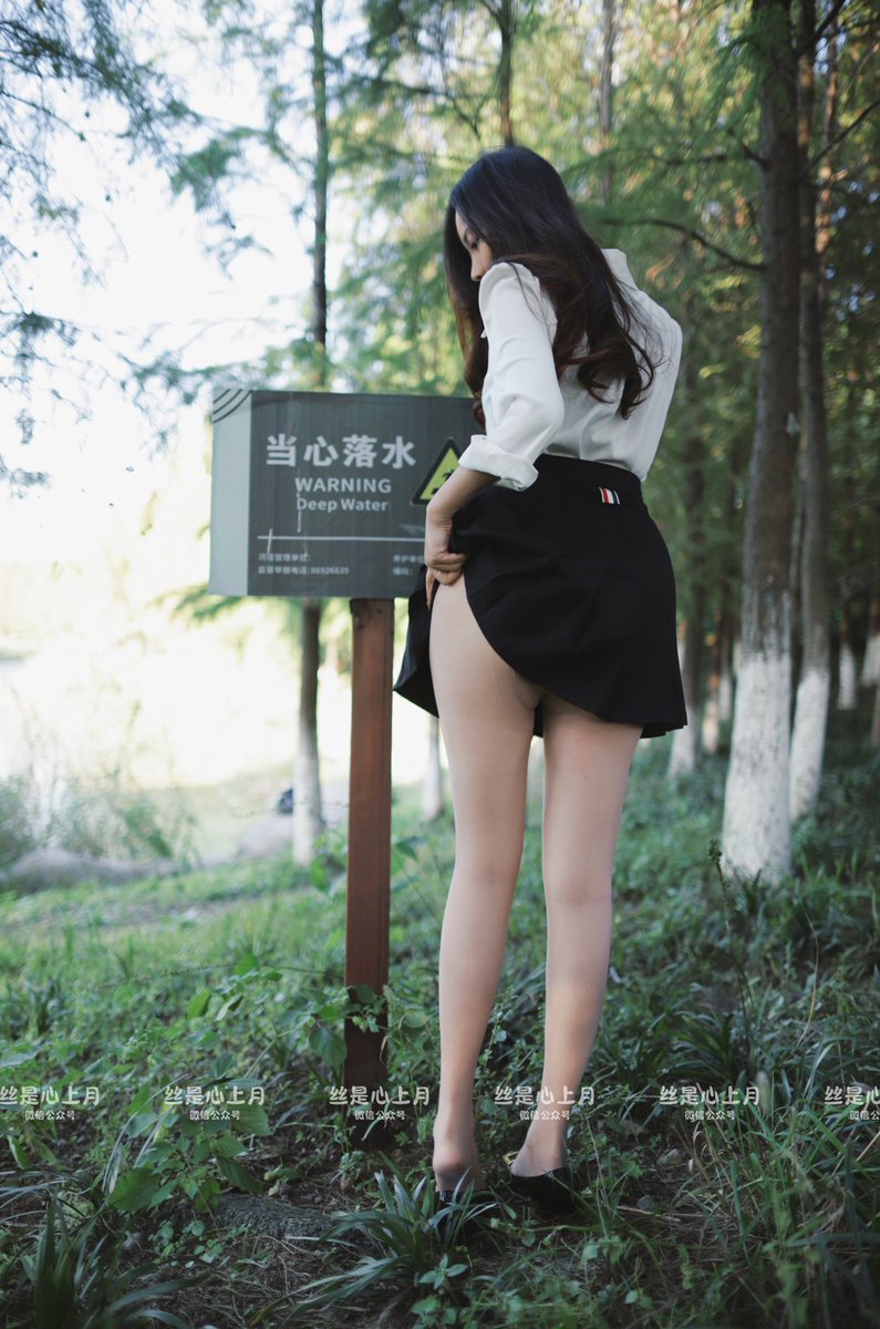 帘外雨潺潺，
春意阑珊。
梦里不知身是客，
一晌贪欢。

流水落花春去也，天上人间～

当心落水，梦里寻欢～ https://t.co/yaNYtTPg3Q