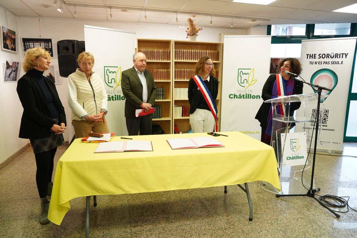 Nadege Azzaz tweet media