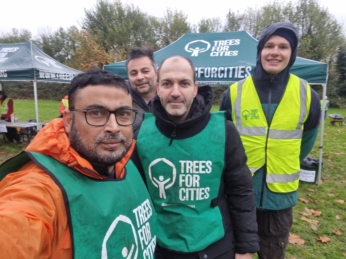 CllrMSIslam's tweet photo. I attended Tree Planting Day in my ward , Thank you to Tree For Cites to organise.
At the time, we're presented GLA member Bassam Mahfouz and my fellow councillors Cllr jan sweeting and Cllr Scott Farley.
Thank you volunteers those who attended do the hard work. https://t.co/5uecm62V4p