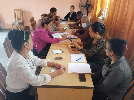 JessGutirrezFe2's tweet photo. Los comunicadores sociales en el territorio más occidental de #Cuba🇨🇺#PinardelRío #Sandino,evaluan acciones dirigidas a una comunicación Organizaciónal más efectiva que demanda la gestión de los procesos de Comunicación Social.
#PoderPopularSandino
#PinarXNuevasVictorias https://t.co/bYCAHKlx5g