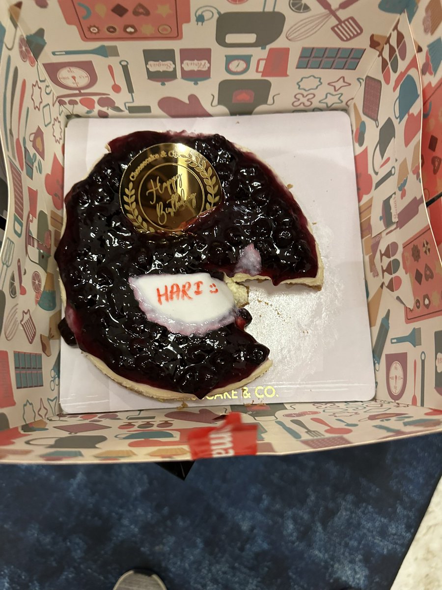 manish_s24's tweet photo. @zomato and @zomatocare ordered a cheesecake for my friends bday and it was eaten. Such an embarrassing moment and I rated it 1 last night and uploaded the pic but no response whatsoever. https://t.co/nOvOu705SN