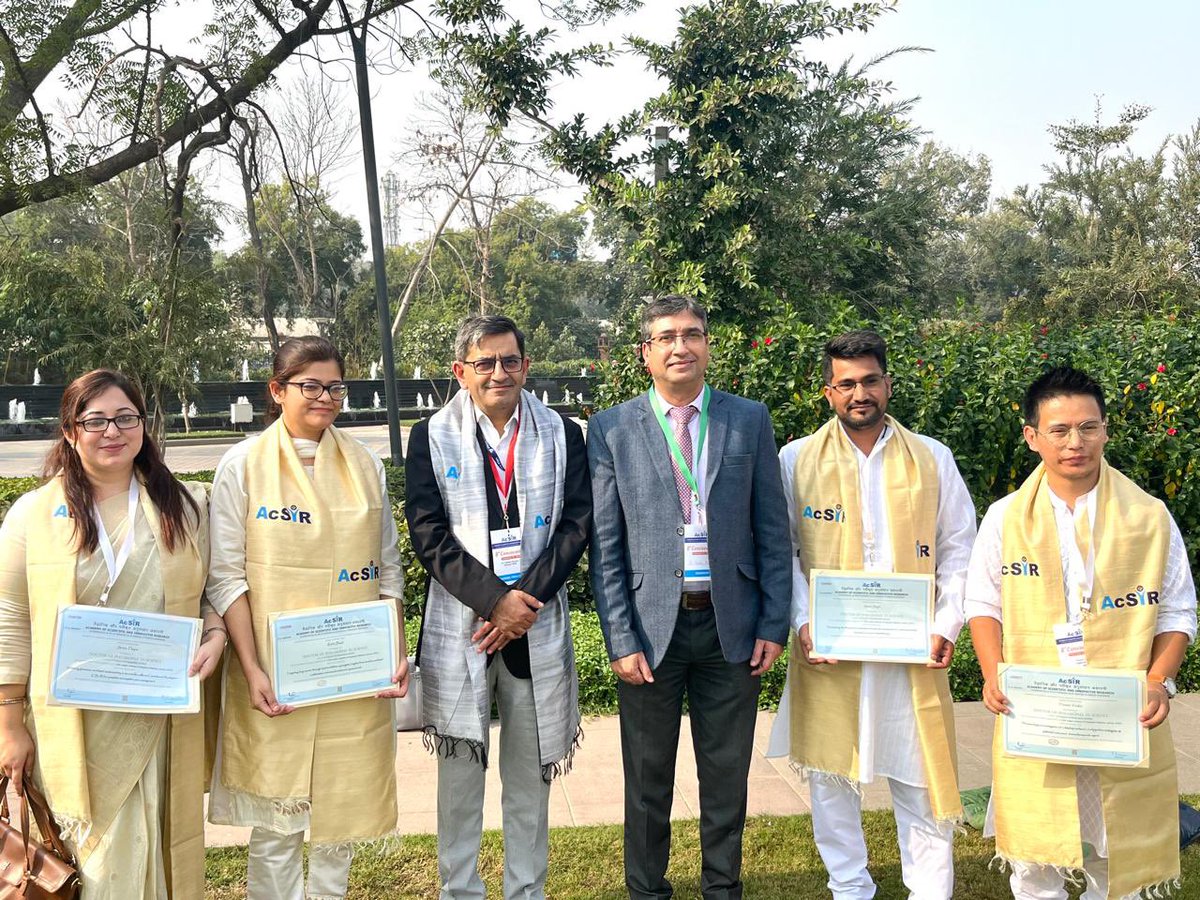 csiriiim's tweet image. Proud moment for #CSIRIIIM #Jammu as 41 #scholars (24 in #BiologicalSciences &amp;amp; 17 in #ChemicalSciences) were convocated at the 8th #Convocation of #AcSIR at #BharatMandapam, #NewDelhi. Hon'ble Minister @DrJitendraSingh Ji was the Chief guest during this occasion