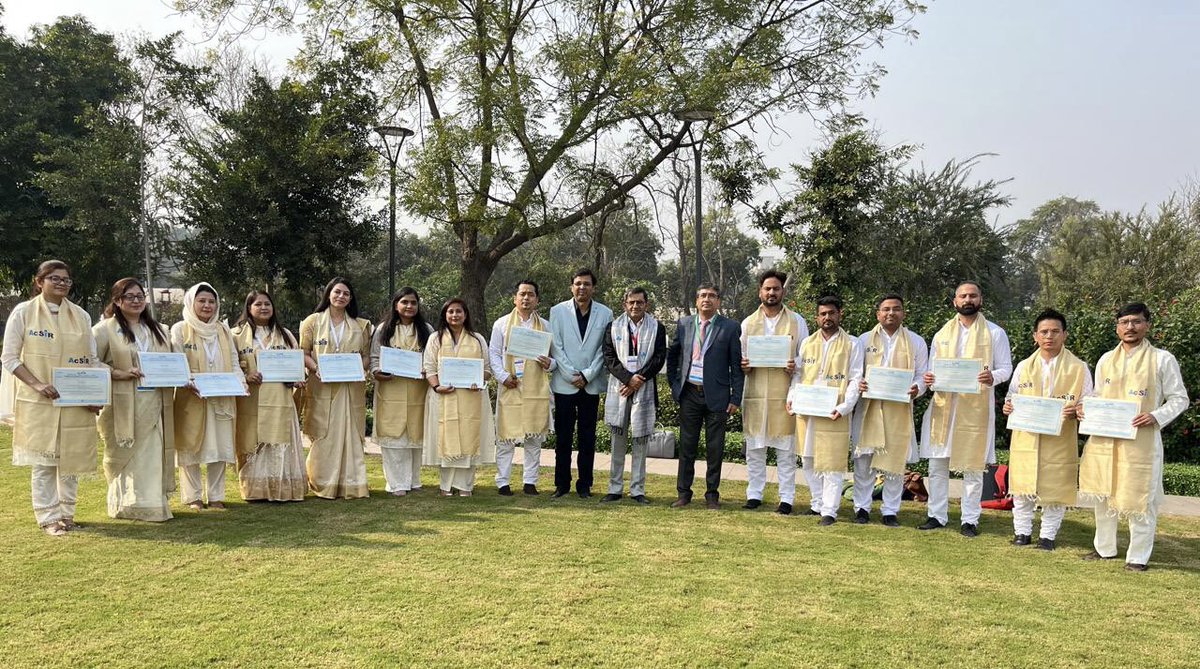 csiriiim's tweet image. Proud moment for #CSIRIIIM #Jammu as 41 #scholars (24 in #BiologicalSciences &amp;amp; 17 in #ChemicalSciences) were convocated at the 8th #Convocation of #AcSIR at #BharatMandapam, #NewDelhi. Hon'ble Minister @DrJitendraSingh Ji was the Chief guest during this occasion