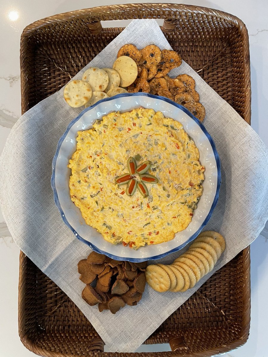feeincomeguy's tweet photo. My wife @CarolynHarper13 is a finalist in the Hellmann’s Dip Off!  Please vote for her Bluegrass Cheesy Olive Dip!  (Carolyn obviously) It’s free and runs through November 24. @JMUAlumni @IUHoosiers Thank you!
https://t.co/s1OMbWmkAj https://t.co/PVuijngF3J