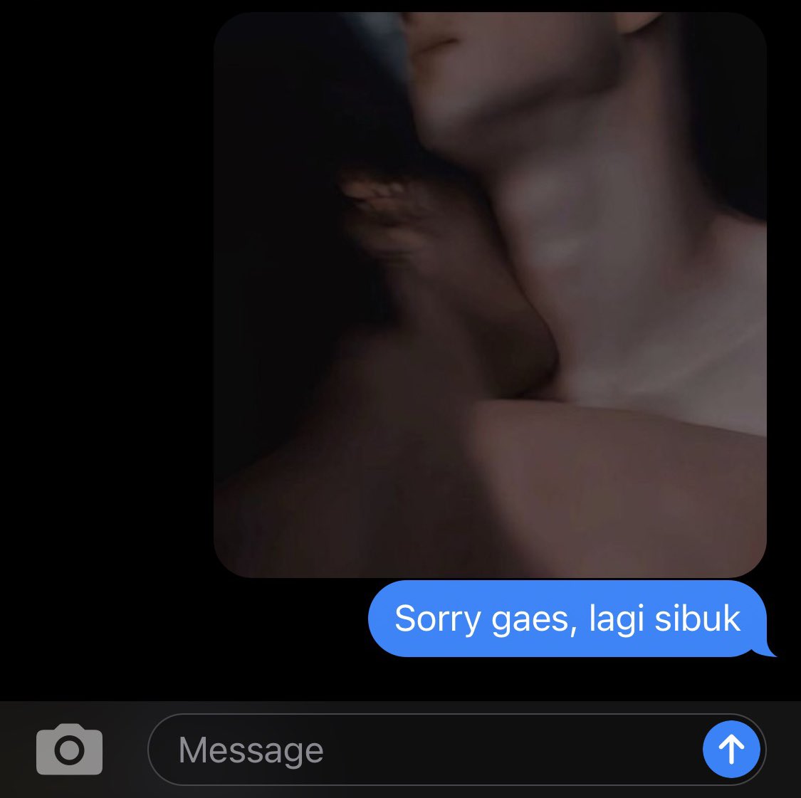 alureesinss's tweet photo. Markhyuck x Nohyuck 🔞 au - Kontrakan KKN 

Cw : boypussy

Mirza yang kagak kebagian jobdesc siang itu, penasaran kamar depannya ada suara desah, dan Andra yang FOMO https://t.co/Ub1bU1tP3K