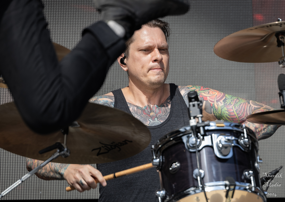 we21011's tweet photo. Poison The Well. ๐ท: Wayne Edwards. More photos at FFR, https://t.co/dYrVaVVYJJ @POISON_THE_WELL @KnotfestIowa #Knotfest #KnotfestIowa #livemusic #musicfestivals #heavymetal #hardcore #PoisonTheWell https://t.co/iPTWXtxuEF