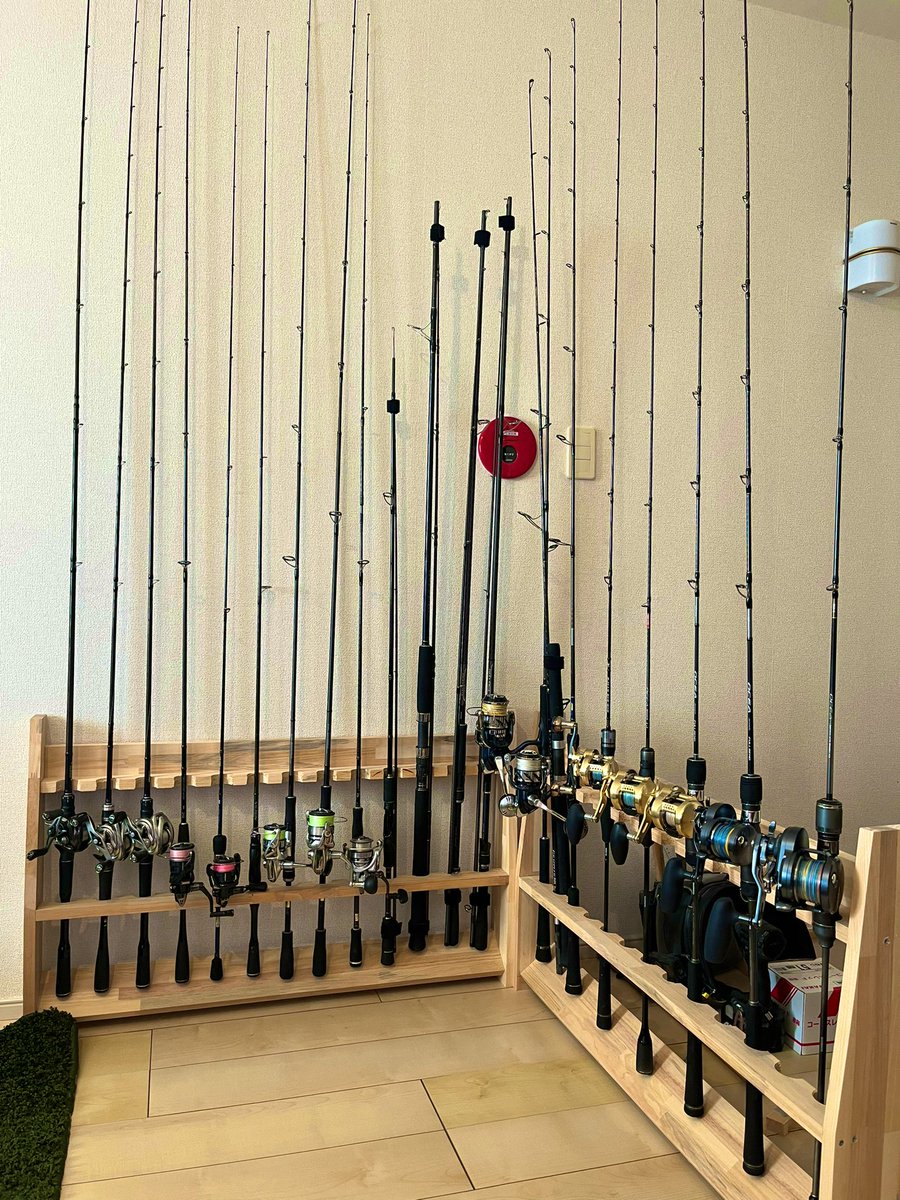 ssomememe's tweet photo. ぐちゃぐちゃしてきたから、ロッドスタンド作り直し
あと5本は追加できる👌🏻 https://t.co/6AzPBuijfK