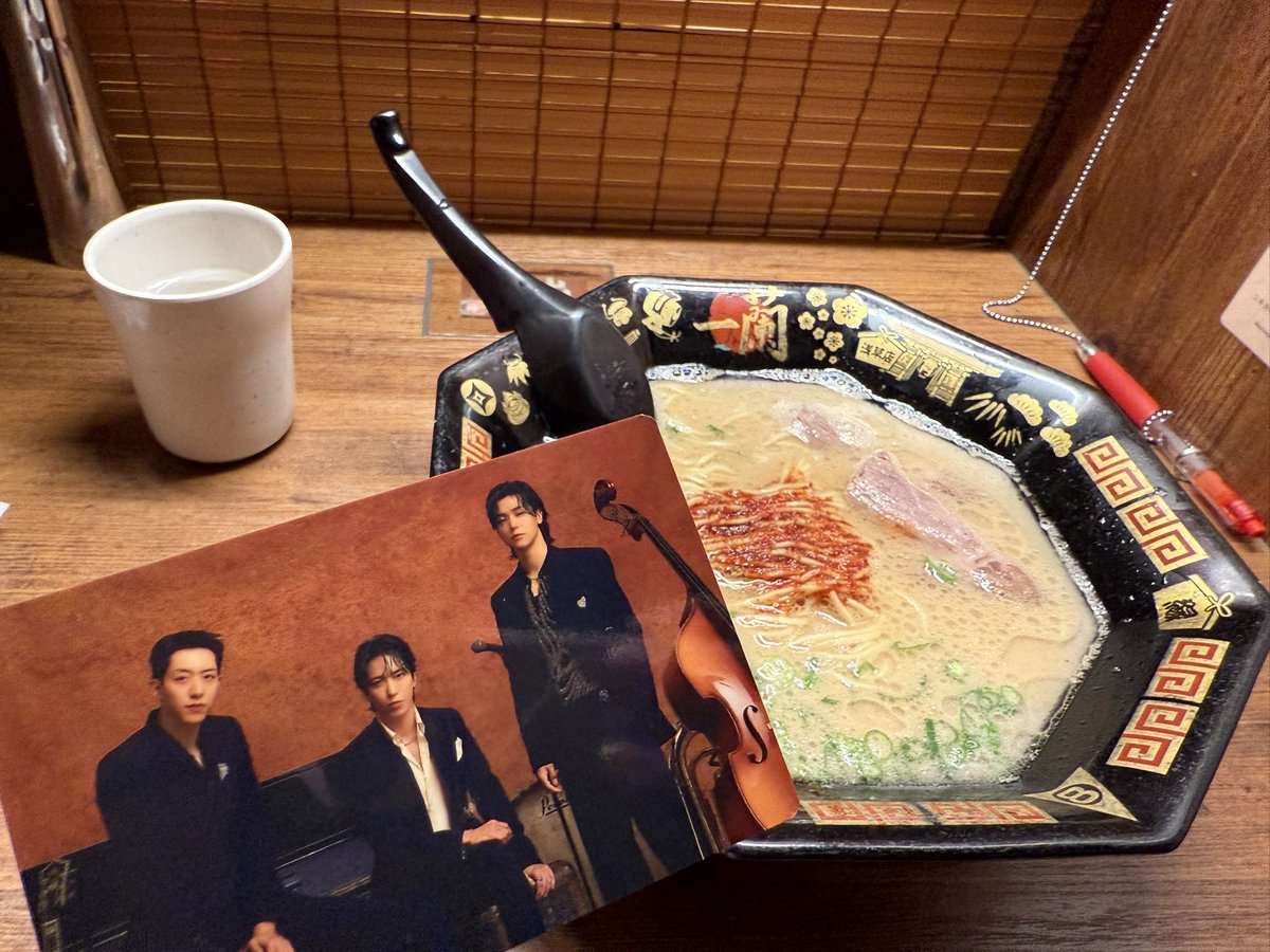 meme_cnblue's tweet photo. LIVEの前に。
ジョンシンに行ってみてほしいなぁ。

#CNBLUE_LIFEANTHEM 
@JYHeffect 
@MentalShin 
@MR_KANGGUN https://t.co/FJrUOcIchv