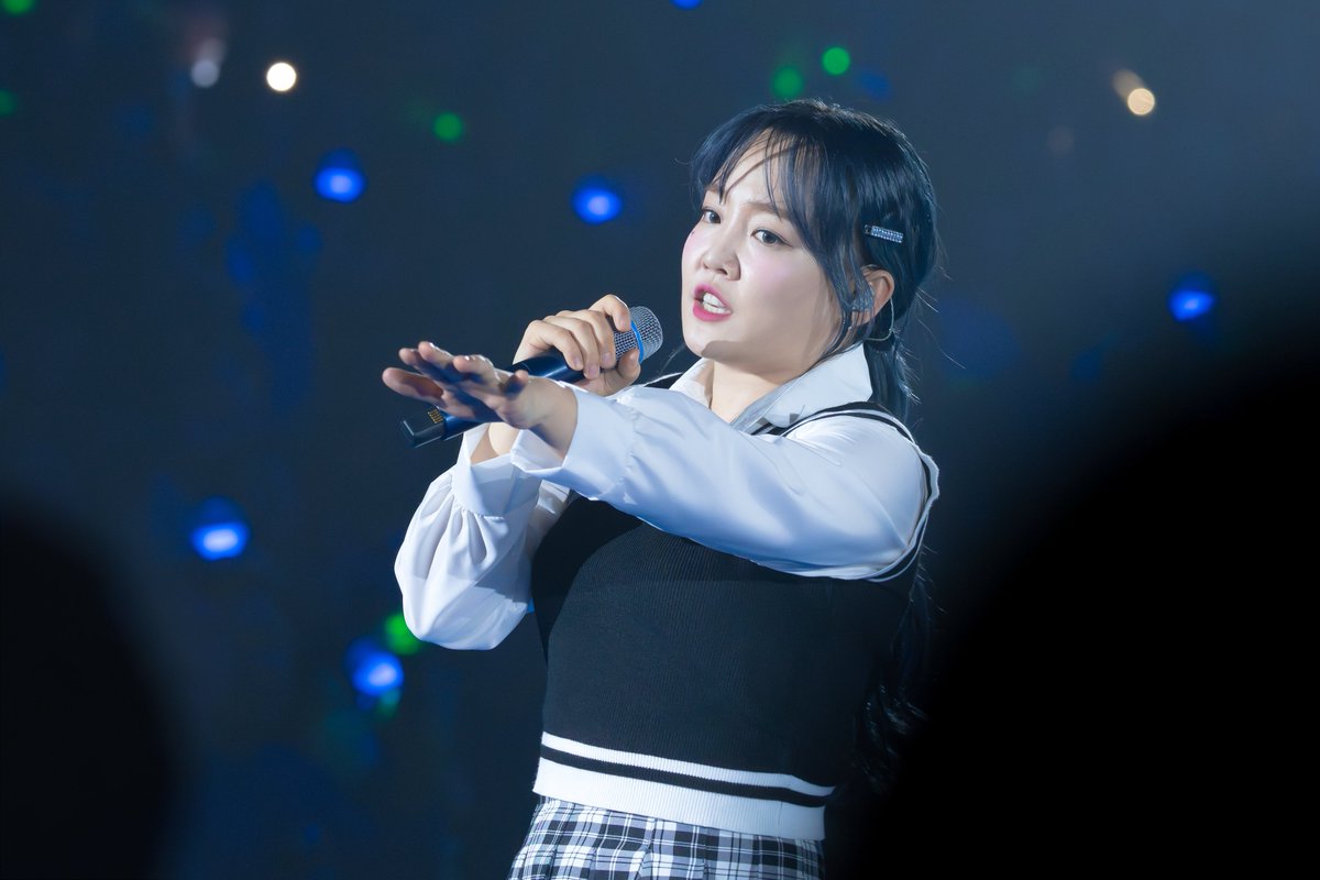 ddo_bang's tweet photo. 241117 윤하 연말 콘서트 〈GROWTH THEORY〉 3일차 https://t.co/whdlddUIUu