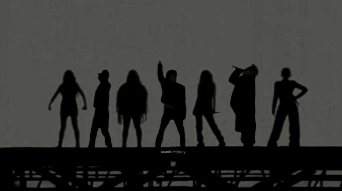 ssantokkiyong's tweet photo. Powerful 2NEBANG! Thank you for coming back! 👏🏻💯

#BIGBANG #2NE1 #GDRAGON #TAEYANG #DAESUNG #SandaraPark #ParkBom #CL #MINZY 

@chaelinCL @IBGDRGN @krungy21 @Realtaeyang @haroobomkum @d_lable @mingkki21 https://t.co/kfRGCRRoxL