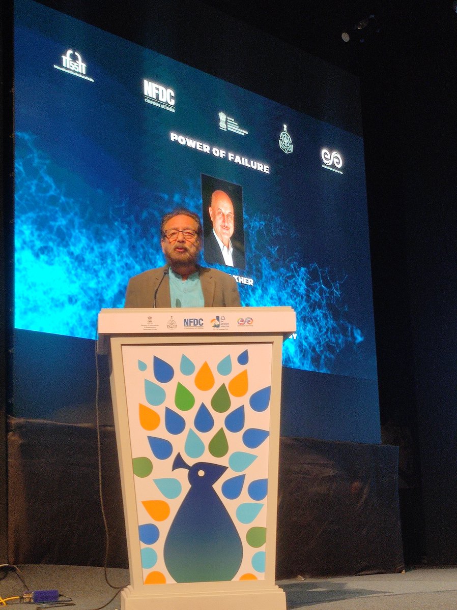nirupamakotru's tweet photo. It was sheer joy to reconnect with two inspiring film personalities @shekharkapur and @AnupamPKher at @IFFIGoa today and to present a copy of my book #SwingingSeventies to them. Anupamji delivered an excellent masterclass aptly titled #PowerOfFailure to a packed house in KalaAcademy.