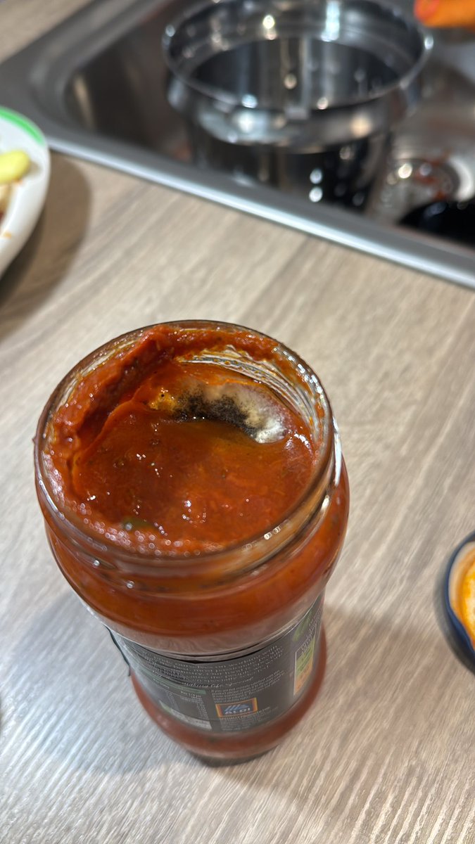 DigitalBioBrain's tweet photo. @AldiUK such a scaring and health concerning discovery in a CLOSED, SEALED and NEVER OPENED item from your shelfs in Letchworth.

This will be obviously reported, in the meantime, everyone please check the content before using for cooking! #lowqualityfood https://t.co/dWpssBNPs0