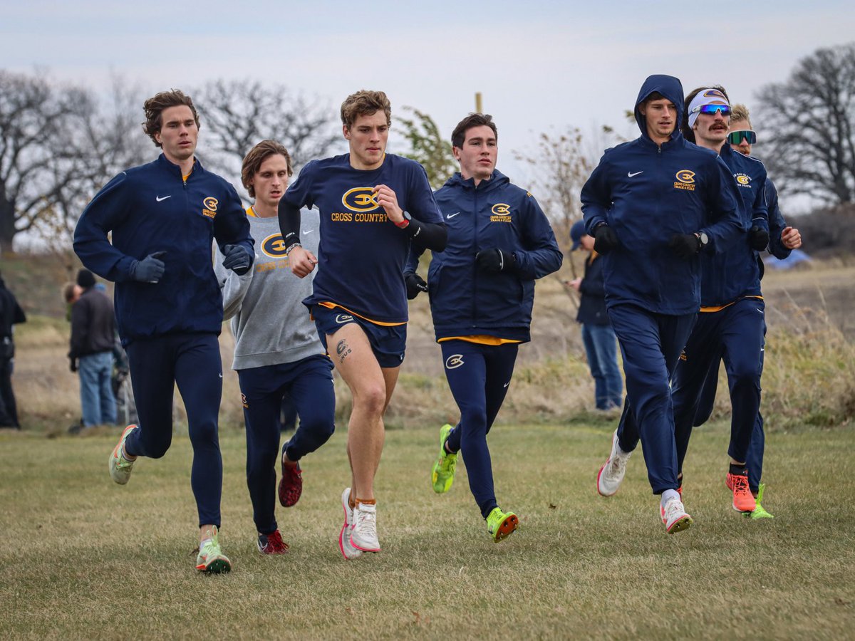 It’s Meet Day! NCAA DIII Championships. Keeley races at 11 am (EST) and the men at Noon. Live Results: results.leonetiming.com/xc.html?mid=75… #uweauclaire #crosscountry