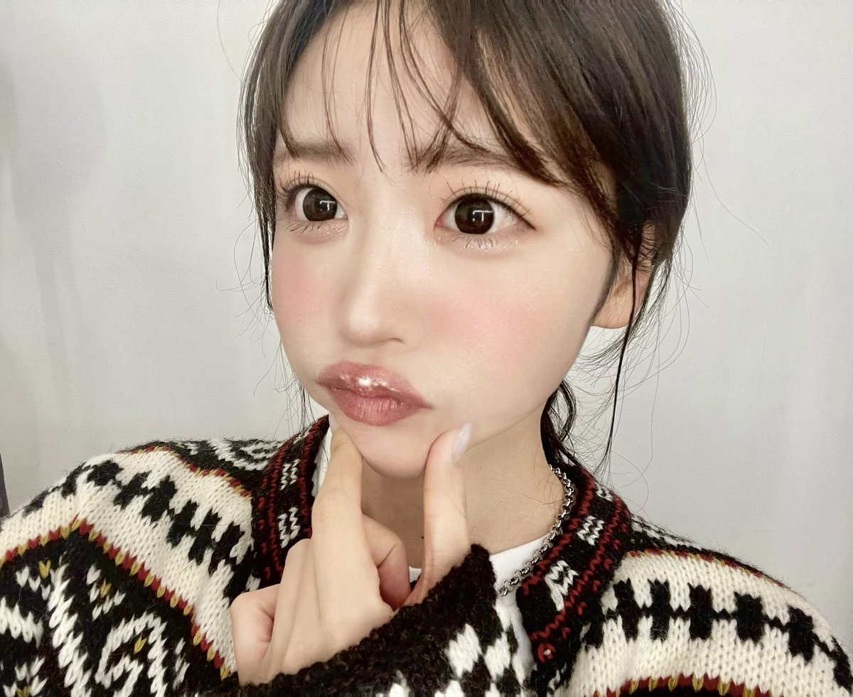yui_fz0221's tweet photo. いつぞやの撮影の時の、、❤️笑 https://t.co/D5us8zENJd