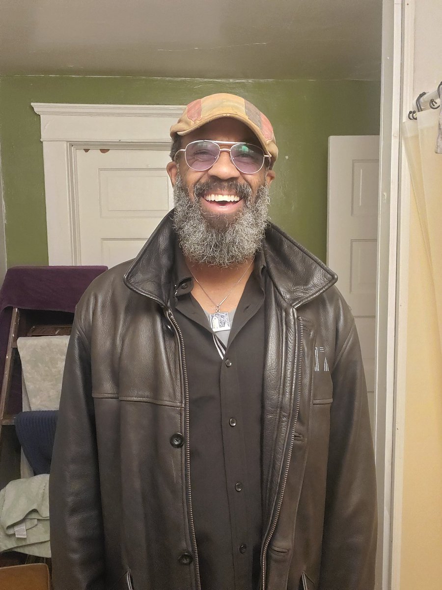 Today I do something completely selfish. Today I do something because I want to, not because I have to. Today I go forward with reckless abandon! Not really. I'm not crazy. I haven't done something like this in almost a decade. Let's go on a little jaunt, shall we.