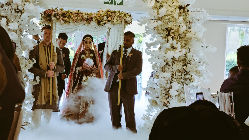 SurenGovenden's tweet photo. #shamgetsnastashad A beautiful couple weds today https://t.co/jJkBDYarzu