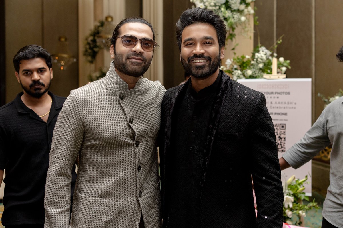kiransaphoto's tweet photo. .@SilambarasanTR_ &amp; @dhanushkraja 

@AakashBaskaran  @DawnPicturesOff 

#SilambarasanTR #Dhanush https://t.co/VPqgty3Nzr