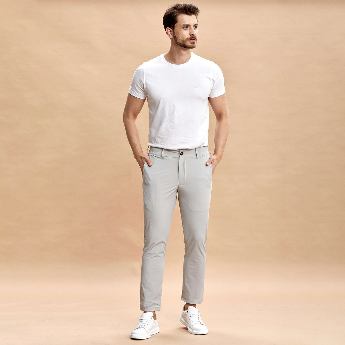 SmileCollection's tweet photo. Theo Erkek Eşofman | https://t.co/Gf0QfBOgNM

Rahatlığı ve şıklığı bir arada yaşayın. %92 polyamit ve %8 elastan karışımıyla üretilmiştir, böylece hareket özgürlüğünü maksimum seviyeye çıkarırken konforu da garanti eder.

Detaylı Bilgi ve Sipariş : https://t.co/peJP015yqW https://t.co/Y9BZ4UID8q