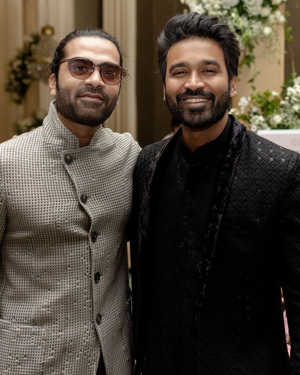 STR_360's tweet photo. This is gonna break the internet tonight 🔥

#SilambarasanTR #Dhanush https://t.co/rVo6LeHnc2