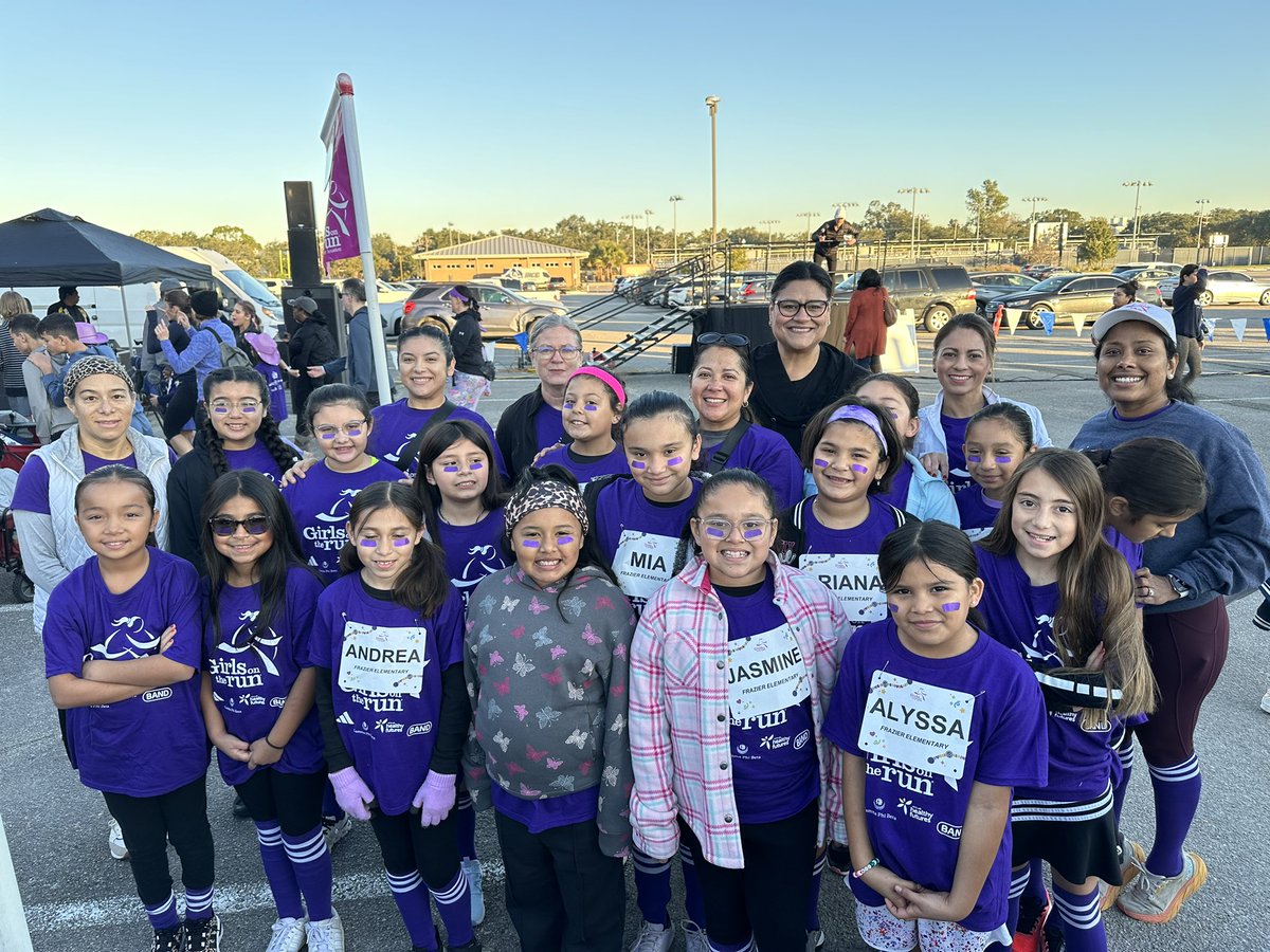 Isaac (@isaacrdrz) on Twitter photo Our girls are ready to represent Frazier at their 5K! Shoutout to our amazing coaches for facilitating practices and getting them ready for this! Coaches: Kalpana Mobley, <a href="/MrsPCPerez/">Patricia Perez</a> , Diana Avitia, Jacqueline Rojas, Kris Ponce, Araceli Rodriguez π π¦ Our girls are ready to represent Frazier at their 5K! Shoutout to our amazing coaches for facilitating practices and getting them ready for this! Coaches: Kalpana Mobley, <a href="/MrsPCPerez/">Patricia Perez</a> , Diana Avitia, Jacqueline Rojas, Kris Ponce, Araceli Rodriguez π π¦