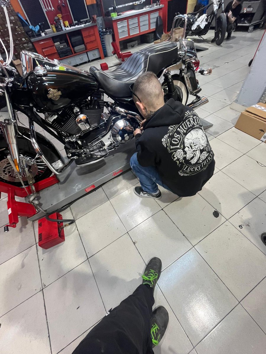 18 élèves du LP Roland Garros actuellement en mobilités pour 6 semaines à Saragosse, Dublin, Athènes et Meknès. Bon stage aux tle bac pro gestion adminsutration, maintenance industrielle et maintenance des vehicules