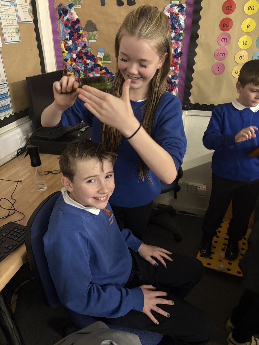 Miss Toland & P4-7 tweet media