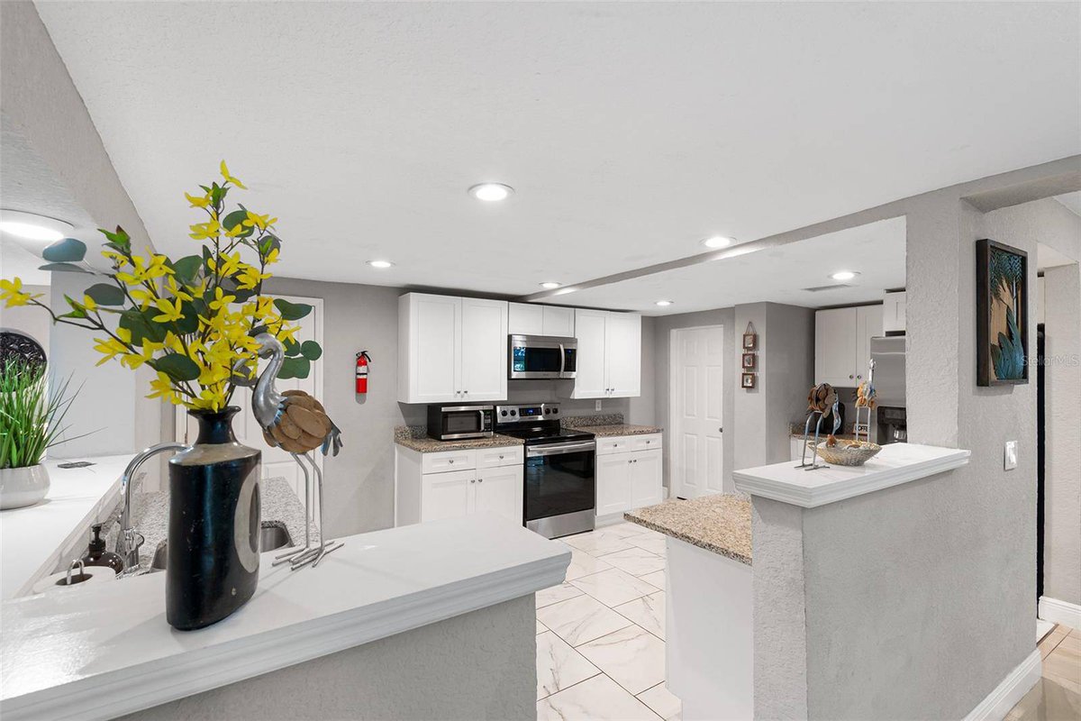 Whitney__Marie's tweet photo. New Listing Price: $404,900
1006 E FERN ST, Tampa, FL 33604 is a fantastic property with 3 bedrooms and 2.0 bathrooms. Airbnb/VRBO ready, or great move-in ready home in Seminole Heights!!
See more here: https://t.co/pkhiWZKIAn https://t.co/zdjbfhxd4s