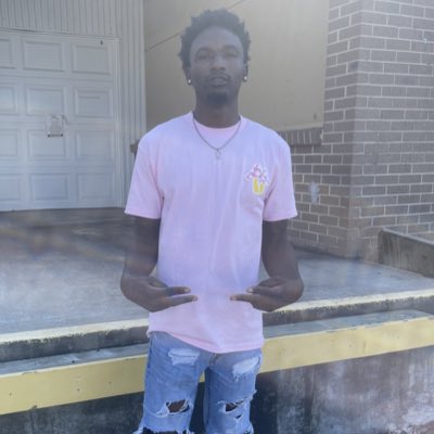 StanMan3x's tweet photo. #NewProfilePic https://t.co/XfsbvLTYcS