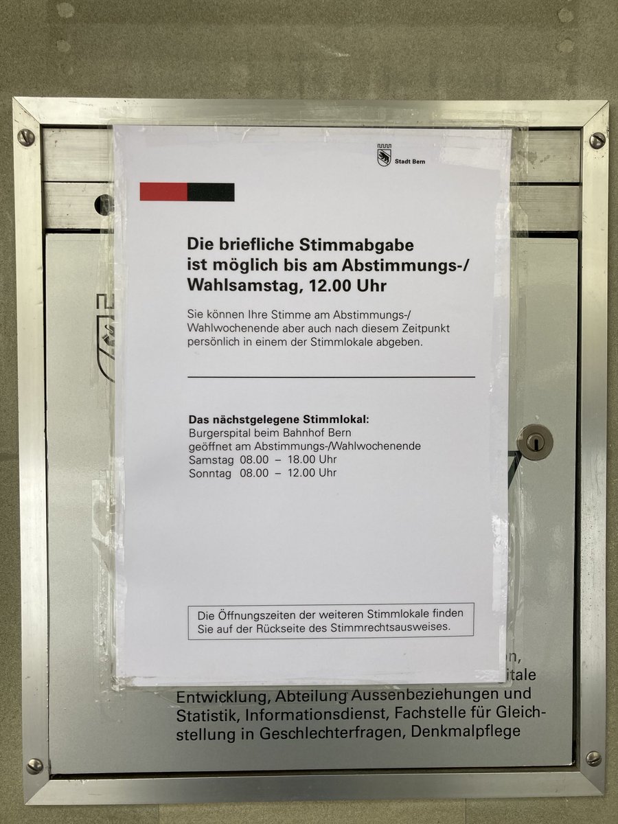 Andreas Stüdli (@andreasstudli) on Twitter photo Dutzende Stimmbürger wollen beim Erlacherhof in Bern ihre Stimme abgeben. Warum nimmt die <a href="/Bern_Stadt/">Stadt Bern</a> die nur noch am Bahnhof entgegen? Ist das die Stadtberner Idee der direkten Demokratie? In #Lausanne war das in den letzten 11 Jahren stets in der Municipalité möglich… Dutzende Stimmbürger wollen beim Erlacherhof in Bern ihre Stimme abgeben. Warum nimmt die <a href="/Bern_Stadt/">Stadt Bern</a> die nur noch am Bahnhof entgegen? Ist das die Stadtberner Idee der direkten Demokratie? In #Lausanne war das in den letzten 11 Jahren stets in der Municipalité möglich…