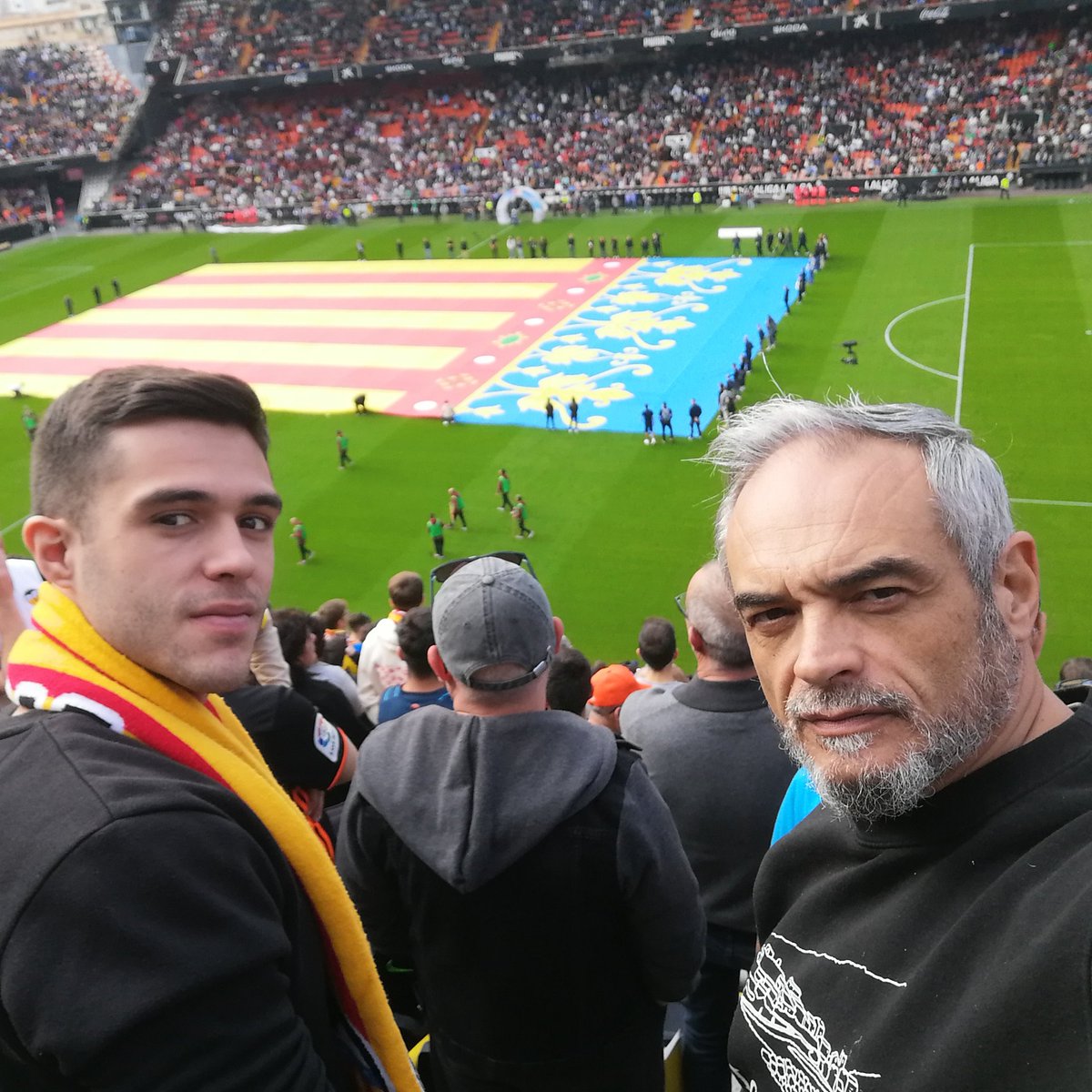 paus68's tweet photo. #NuevaFotoDePerfil https://t.co/KhSVL0uci3