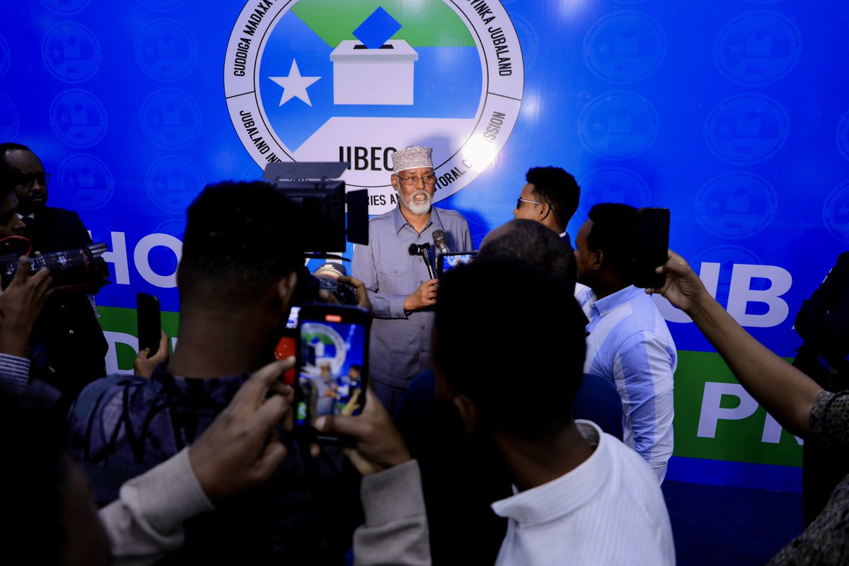 Waxaan maanta qaatay Shahaadada musharaxnimo ee Xilka Madaxweynaha Dowladda Jubaland.

Waxaan u mahad celinayaa Guddiga Doorashooyinka Baarlamaanka, Guddiga Xudduudaha iyo Doorashooyinka Jubaland ee qaaday masuuliyada culus ee qabashada Doorashooyinka Jubaland ee Sanadkan 2024.