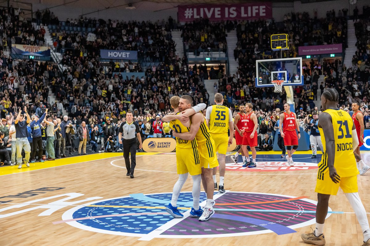 Hang it in the National Museum. 🖼️

📸: FIBA | Sofia Andersson

#SwedenBasketball | #DareToBelieve