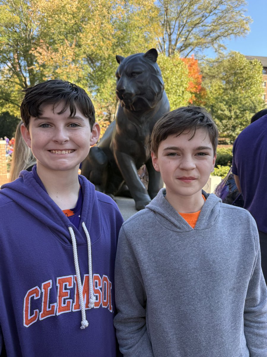 tadabraham's tweet photo. Military Appreciation Day 2024 #bestinthegame #clemson https://t.co/k970TCY7n3