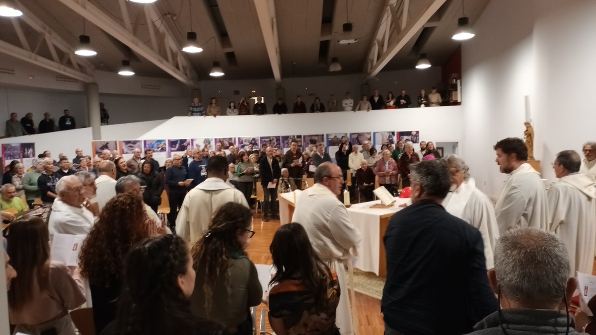 PastoralObrera's tweet photo. 🙏 Nos ponemos ante Dios para agradecerle estos 30 años de camino junto al mundo obrero por fidelidad a Jesús, el obrero de Nazaret, su hijo amado.
#30AnivPOTI #JGPT2024
@PastoralSocial9 https://t.co/KlsKmQ1n4q