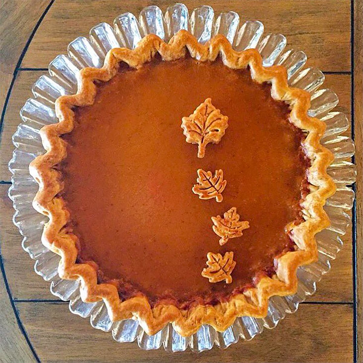AdrienneMaloof's tweet image. Reminded of the sights and smells of previous years’ spreads! What are your favorite Thanksgiving dishes you’ll be enjoying next week? 🍂👀 #TurkeyTime #HolidayCooking #ThanksgivingFood