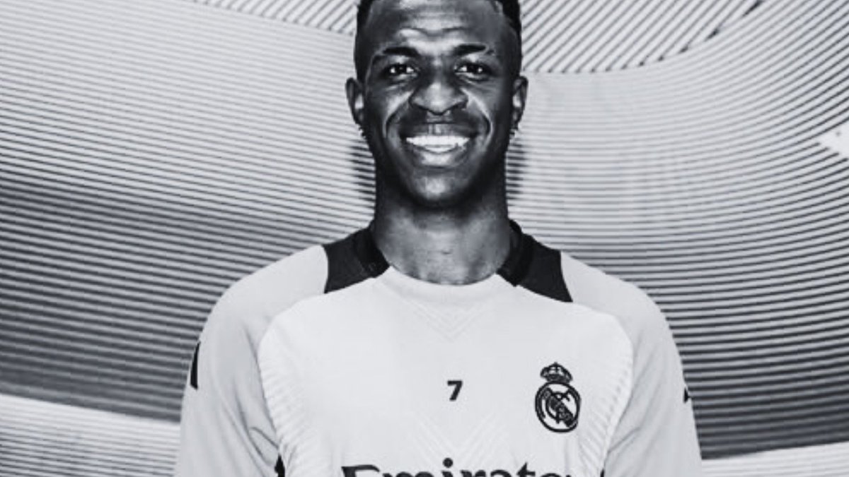 Acc_Ex1's tweet photo. Vinicius has been named Real Madrid's Player of the Month! 👏  #HalaMadrid #ViniciusJr #PlayerOfTheMonth https://t.co/AN5Auql6WJ