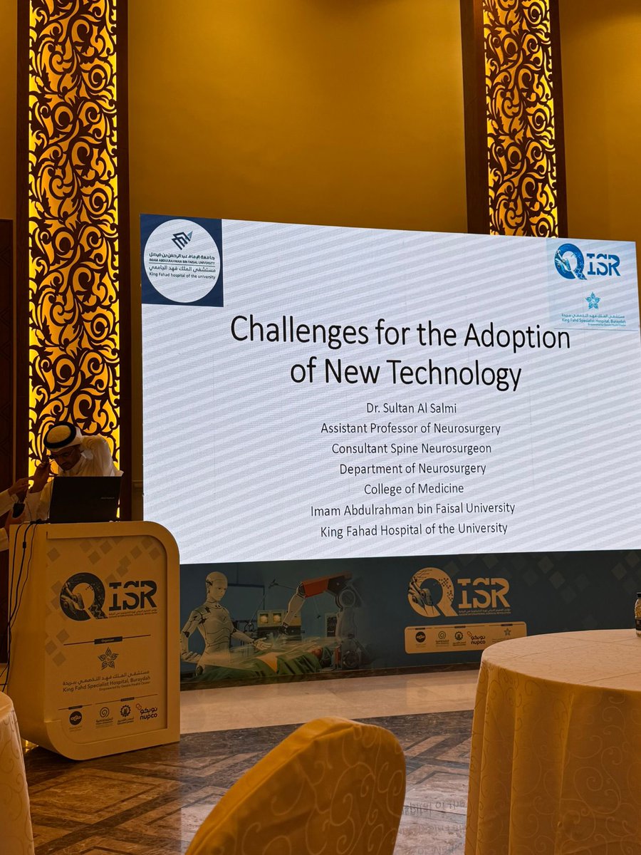 Alsalmi_Sultan_'s tweet image. Thank you @ELThursday for the invitation &amp;amp; hospitality. 
My honour to present our short experience of robotic surgery and meet giant neurosurgeons in KSA @AbdulrazagAjlan &amp;amp; @MBafaquh. Also inspired by my mentor @lefrancmi who consistently employs cutting-edge techniques.