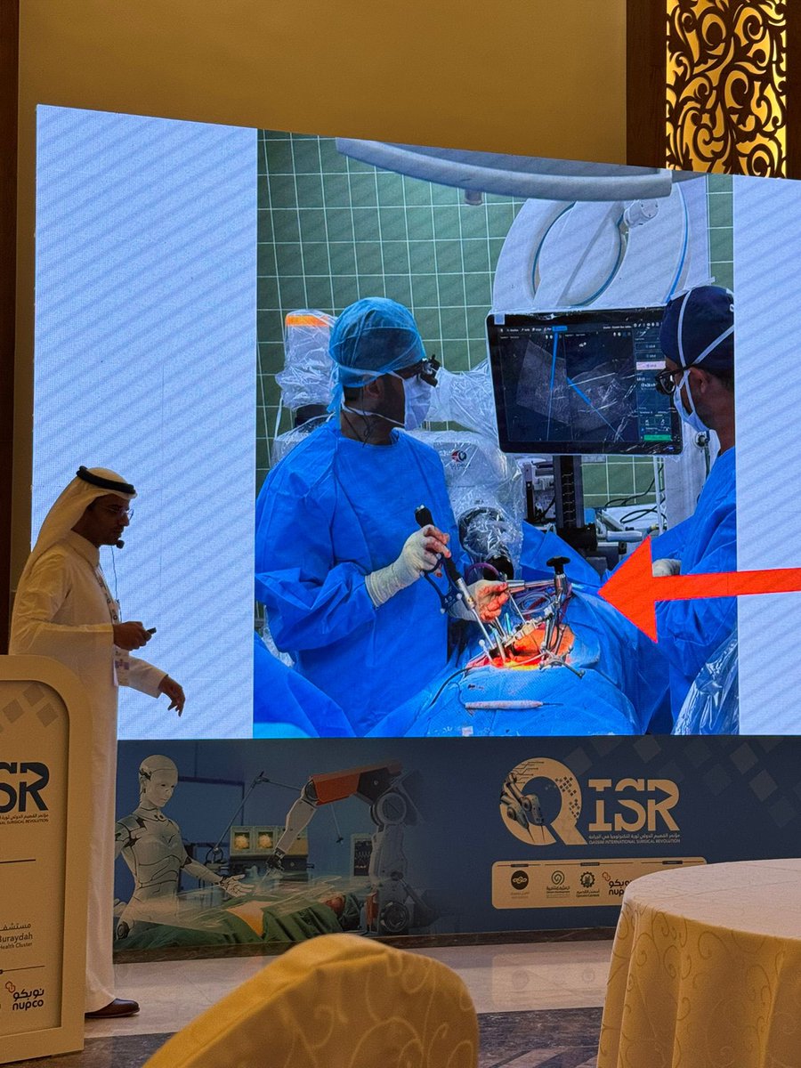 Alsalmi_Sultan_'s tweet image. Thank you @ELThursday for the invitation &amp;amp; hospitality. 
My honour to present our short experience of robotic surgery and meet giant neurosurgeons in KSA @AbdulrazagAjlan &amp;amp; @MBafaquh. Also inspired by my mentor @lefrancmi who consistently employs cutting-edge techniques.