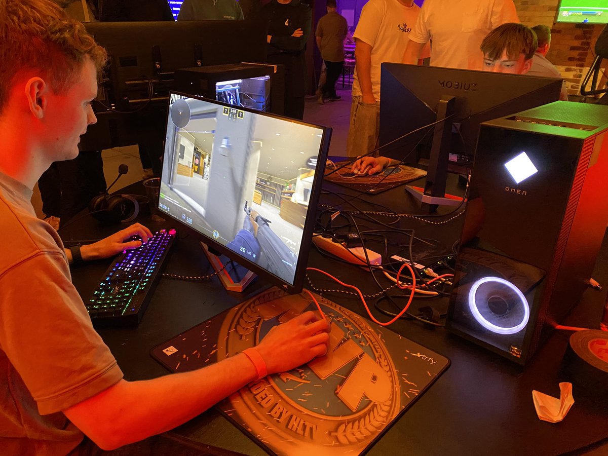 Lutter god stemning ved POWER Liga-finalerne i Odense 🧡