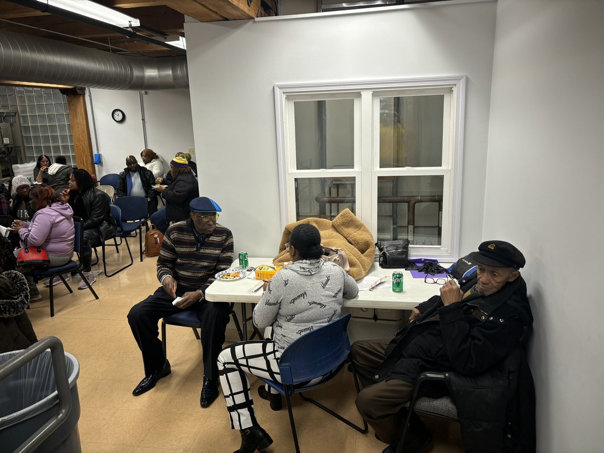 SEIULocal1's tweet photo. The Local 1 security division met for a Powerfest leadership training to prepare for the upcoming contract campaign. Security officers are ready to FIGHT and WIN. #SecurityNeedsSecurity https://t.co/IpcB1yjNht