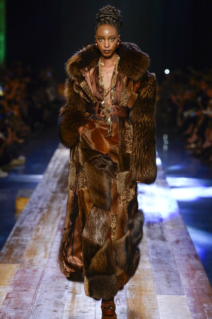 IvoryMali's tweet photo. Jean Paul Gaultier Fall 2016 Couture || fur edition https://t.co/TpX5magtNq