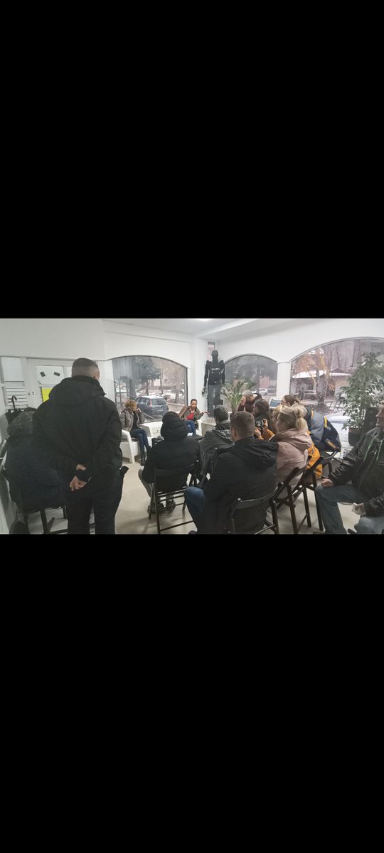 Juče su građani Majdanpeka u prostorijama NuDau imali priliku da sa Sarom El Sarag razgovaraju o pravnim nedoumicama i problemima. 🖐️🎯

#majdanpek #nudau #transparentnostzapravdu