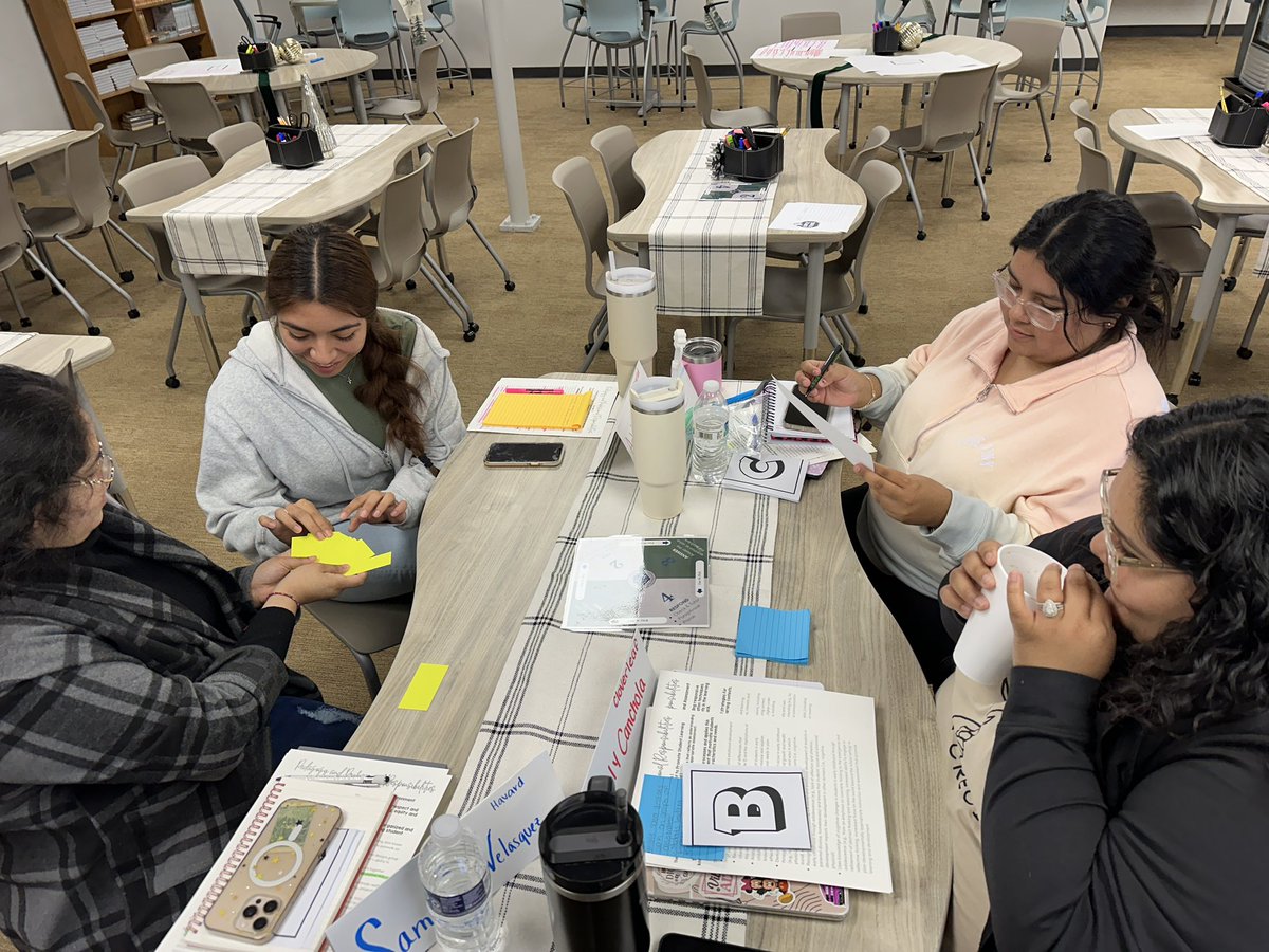 JennGRoach's tweet photo. We kicked off Thanksgiving break with a PPR session. These future teachers are ready to pass their tests! We are thankful for teachers AND future teachers! #GPISDLearns https://t.co/Ankx2QpUI5