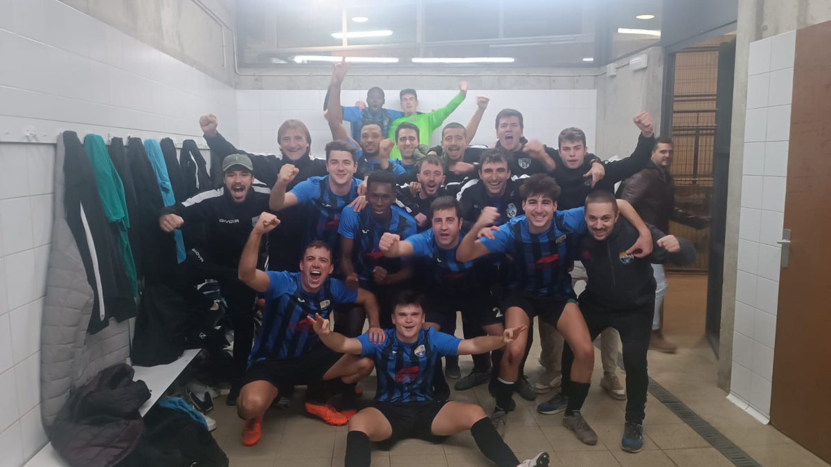 SerinyaFC's tweet photo. EL DERBI ÉS NOSTRE!! AQUEST ÉS EL CAMÍ, SERI!!

#SempreMésSerinyà 🔵⚫ https://t.co/qYchRiNcNO