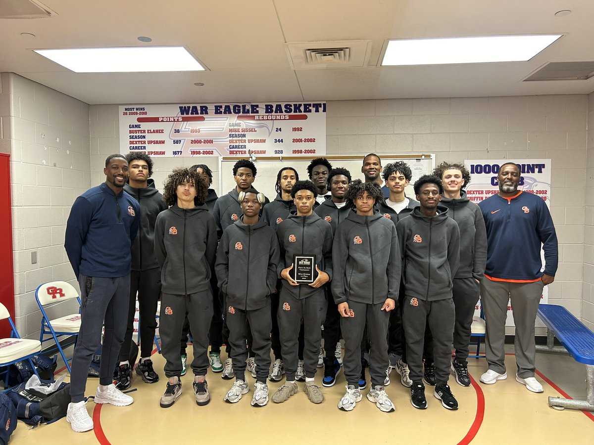 Coming back home with some hardware!
Broncos take the silver championship in the Flock The Rock Tournament, beating Westfield 67-37.