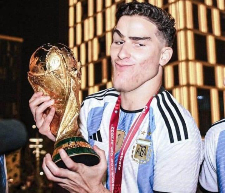 facupietro's tweet photo. Que paso pelado? Se te hace difícil sin este CHAD https://t.co/7fwZxVynbw