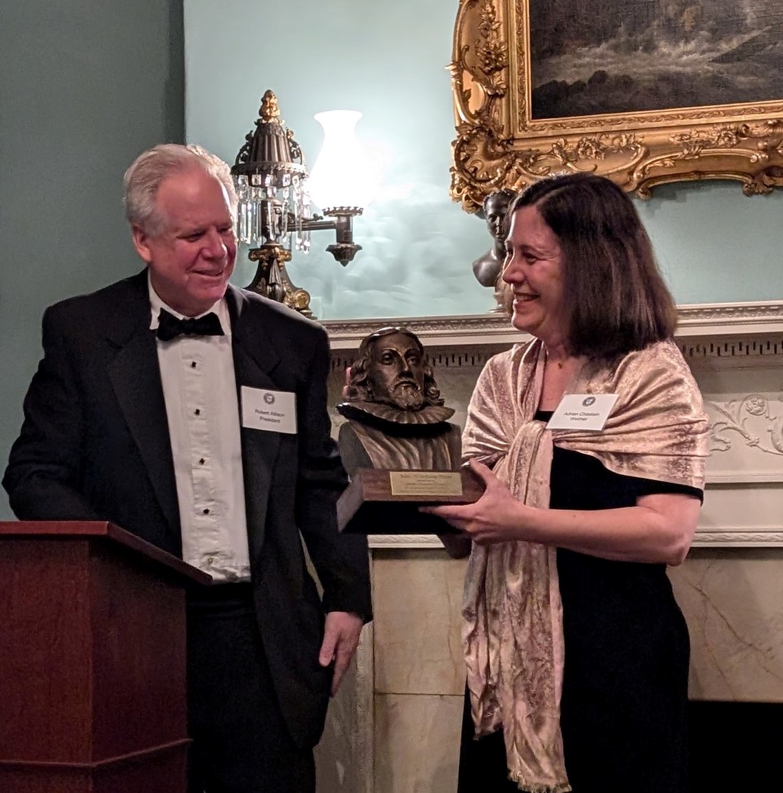 Had the distinct honor of presenting Adrian Weimer <a href="/acweimer/">Adrian C. Weimer</a> with the John Winthrop Prize for her book A Constitutional Culture--prize given to best book on the 17th-century  at the Colonial Society #colonialsociety's Annual Meeting.  pennpress.org/9781512823974/…