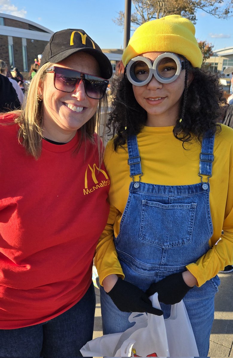 Monica Martin (@lbmathdir) on Twitter photo Another great trunk or treat at Lido. Thanks Dr. Hernandez and the PTA! <a href="/LbnyLido/">LidoSchoolLBNY</a> #LBblessed Another great trunk or treat at Lido. Thanks Dr. Hernandez and the PTA! <a href="/LbnyLido/">LidoSchoolLBNY</a> #LBblessed
