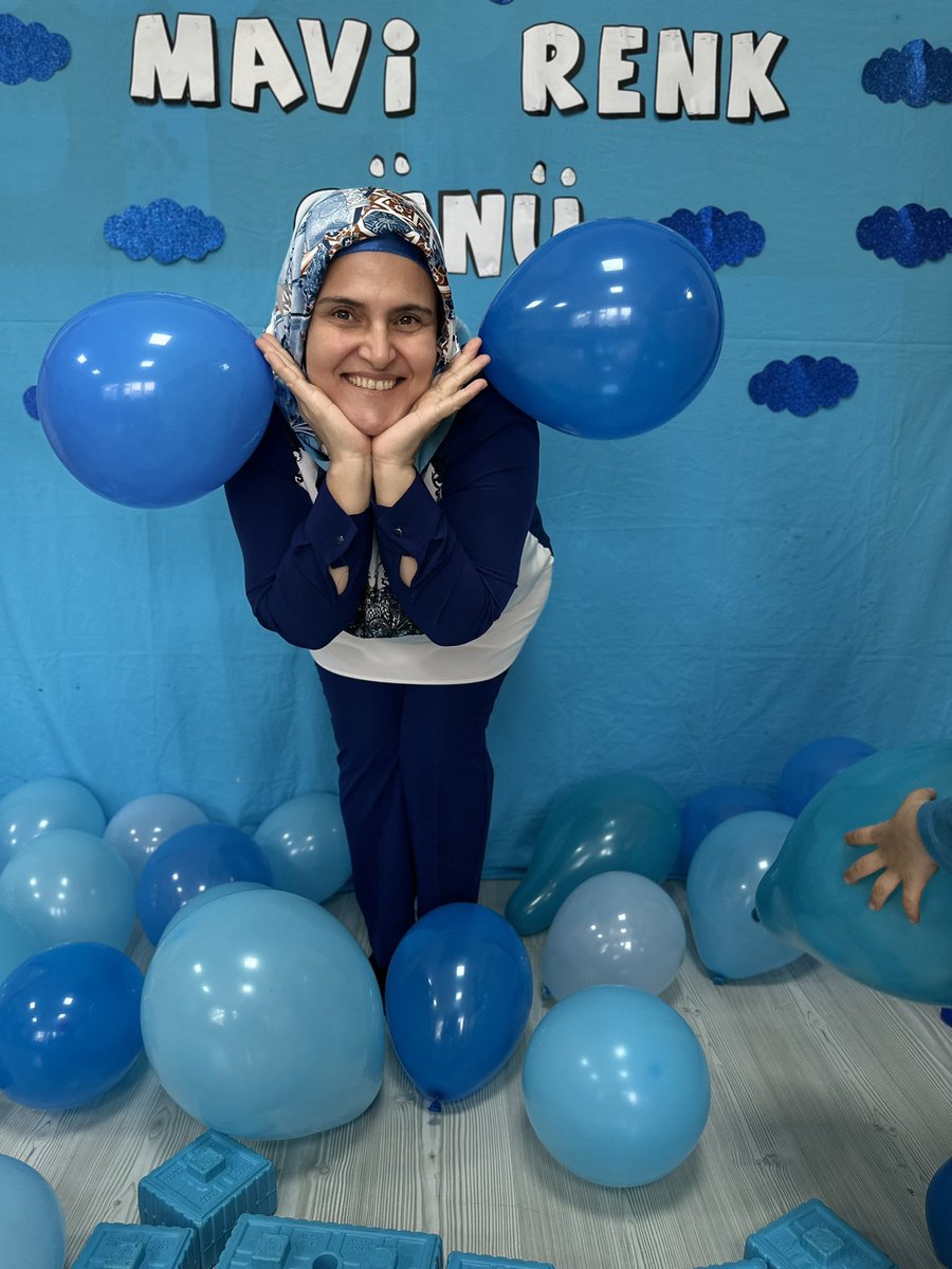 Mavi günüyse tadını çıkarabiliriz
#Mavi 
#Mavirenkgünü