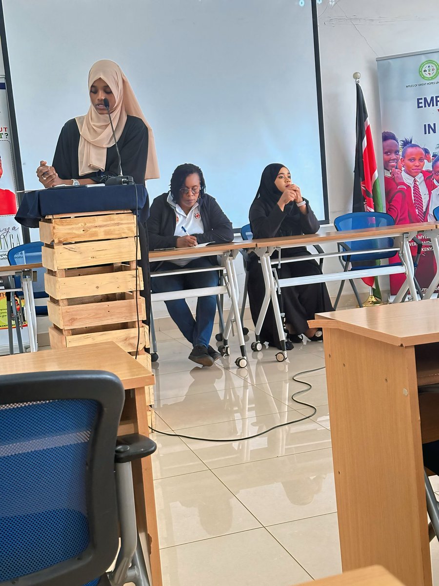 kgan_network's tweet photo. As we gear up for the 16 Days of Activism, we’re proud of our team members, Mariam and Lynette, who served as panelists at the UoN GBV Advocacy Workshop.
They shared insights on survivor-centered advocacy, engaging allies, and breaking systemic barriers. Ready to drive change! 💪 https://t.co/J0dTEHW7gW